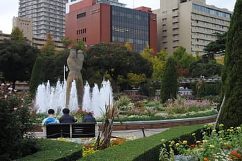 The statue, surrounded by fountains, sits at the entrance to Yamashita Park