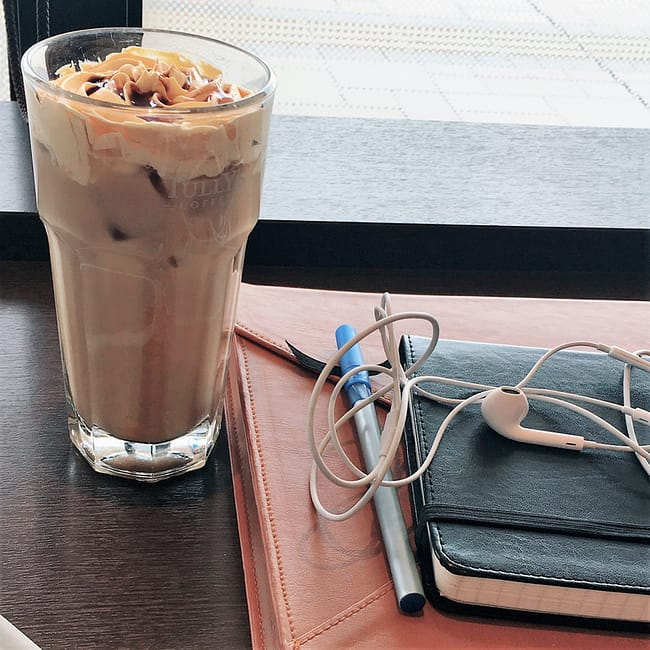 coffee shop Tully's